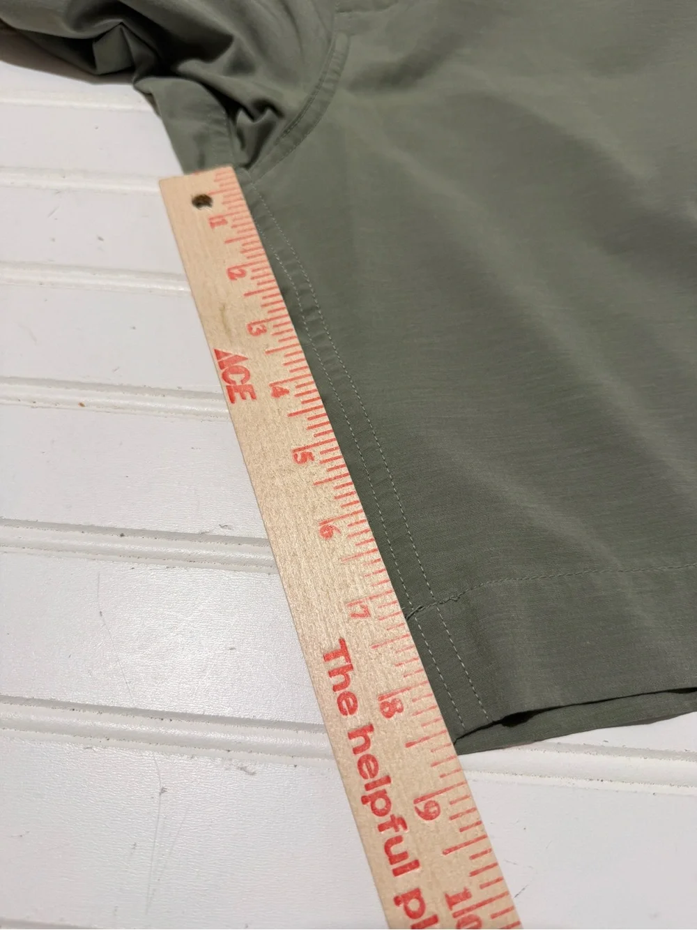 Faherty Brand All Day Hybrid Shorts Olive Green Size Medium